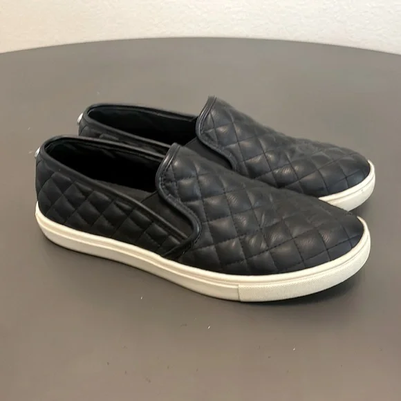 Steve Madden Ecemtrcq Black Slip On Sneakers - Size 10 - Picture 4 of 8